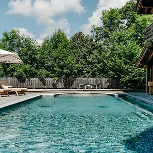https://chalet-du-mont-darbois.hotels-rhonealpes.com